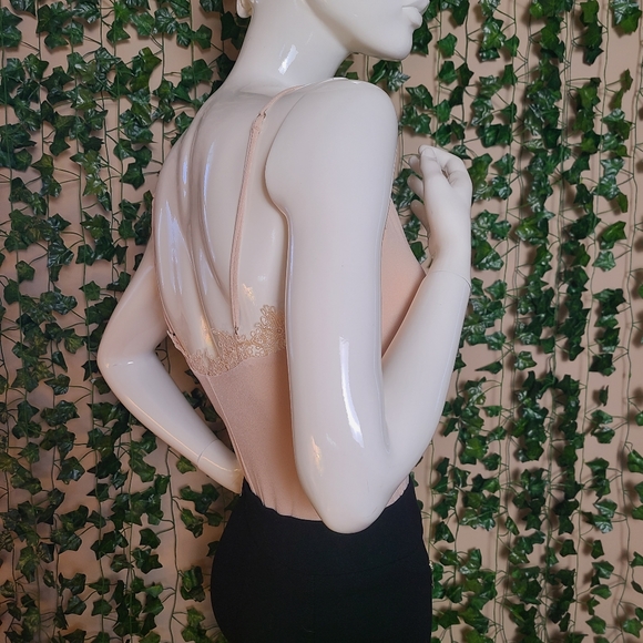 Guess By Marciano Women's Bodycon Lace Beige Flirty Feminine Bodysuit - Picture 6 of 11